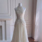 NiceVestidos - Robe longue blanche délicatement perlée, robe de bal de fin d'année NV5943