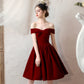 Süßes, burgunderfarbenes, kurzes Ballkleid aus Samt, Homecoming-Kleid, Partykleid, Abendkleid, NV2063