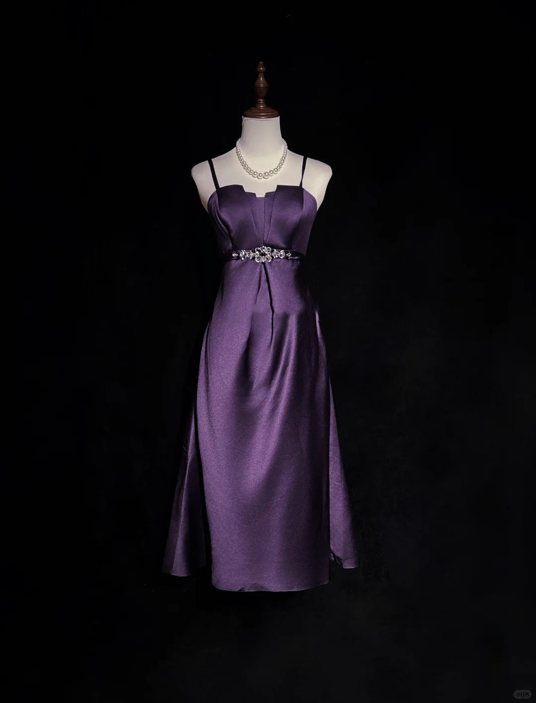 Robe de soirée courte violette en satin et perles, tenue de bal nv4390