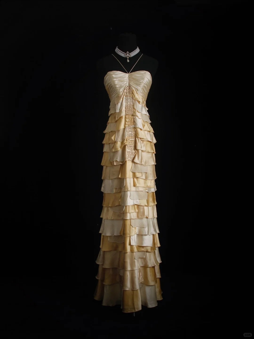 Robe de soirée longue à volants en mousseline de soie à paillettes marron et jaune vintage nv5208