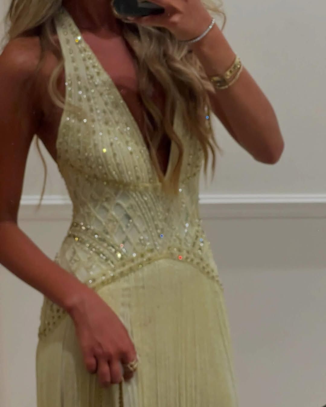 Gelbes, glänzendes, perlenbesetztes, elegantes, schulterfreies, langes Chiffon-Ballkleid, Abendkleid NV5218