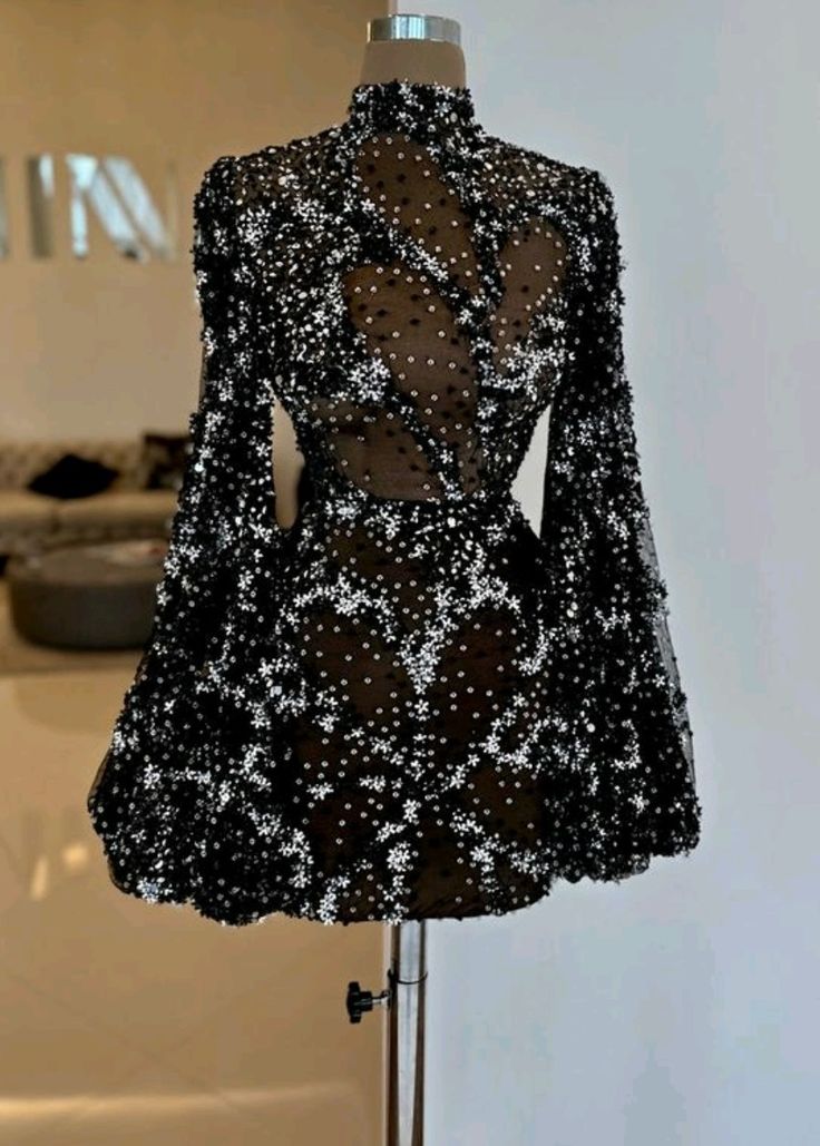 Schwarzes wunderschönes modisches, einzigartiges, glänzendes Pailletten-Kurzarm-Durchsicht-Ballkleid-Abendkleid-Partykleid NV3232