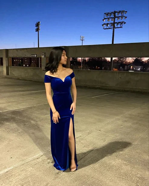 Robe de soirée sirène en velours bleu simple et élégante à épaules dénudées nv2204