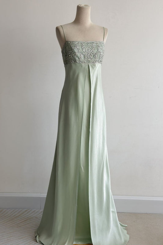 NiceVestidos – Vintage mintgrünes langes Abendkleid aus Satin mit Spaghettiträgern und Spitzenstickerei NV5924