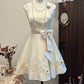 Weißes geblümtes Homecoming-Kleid, kurzes Satin-Partykleid, süßes Date-Kleid, Geburtstagskleid, NV4261