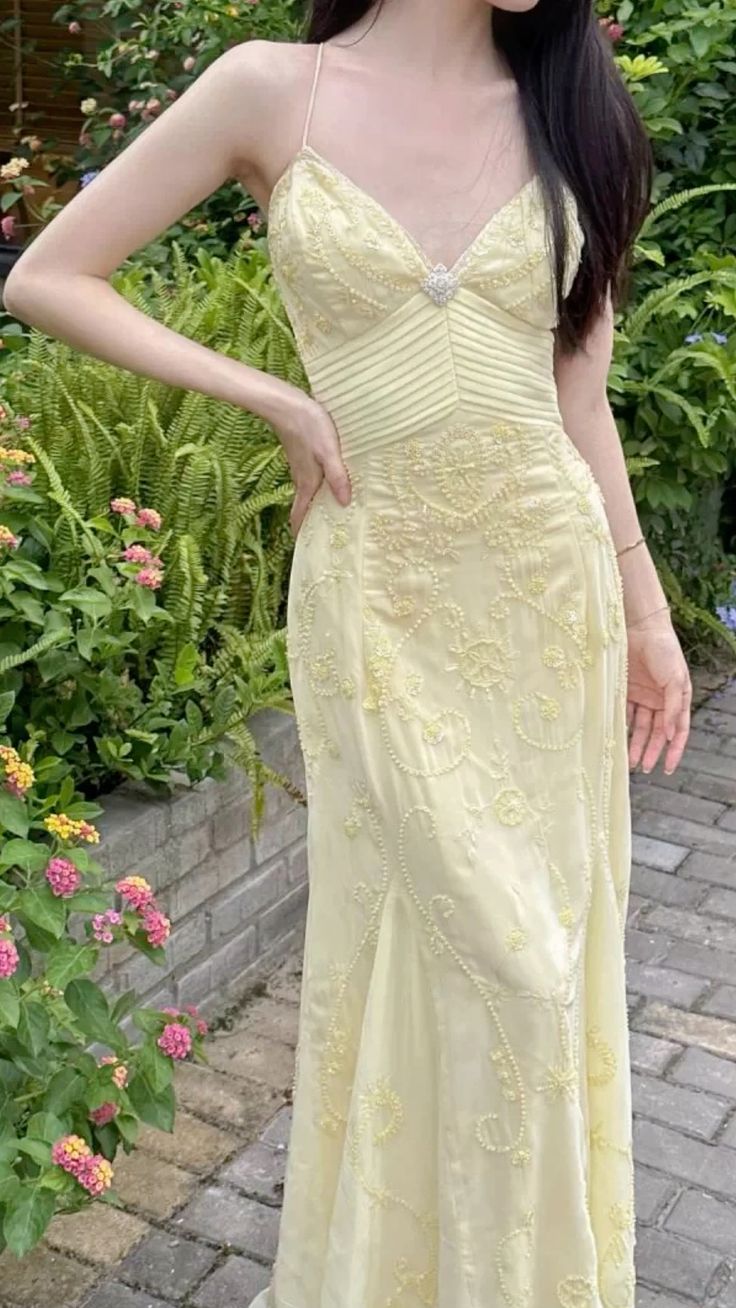 Sweet Elegant Mermaid Spaghetti Strap Yellow Chiffon Long Ball Gown Evening Dress with Beading nv2759