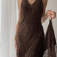 Braunes Vintage elegantes Straps-Spitzen-Spaghettiträger-langes Satin-Ballkleid-Abendkleid NV1375