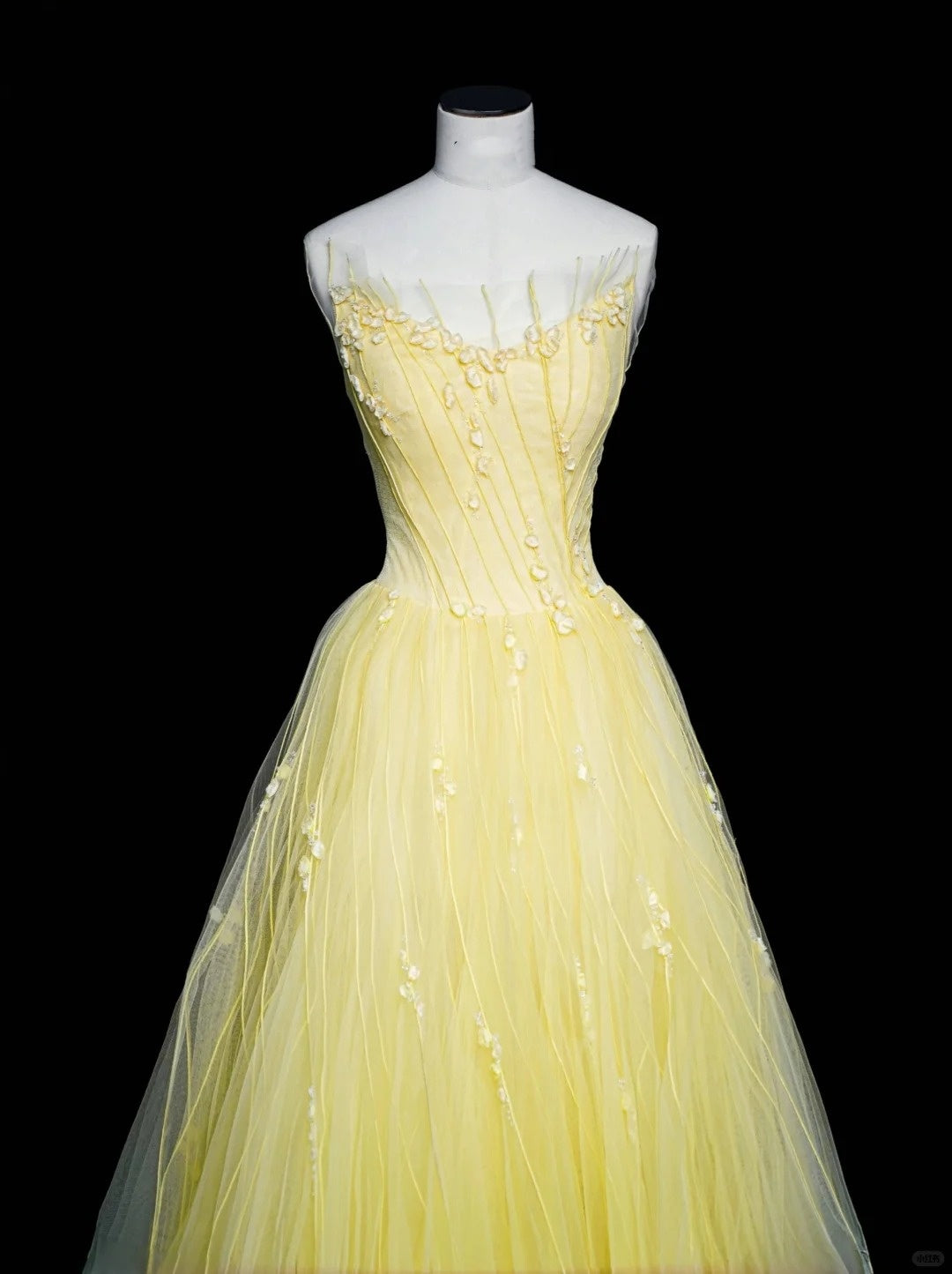 Yellow Beaded Fashion Strapless Long Tulle Ball Gown Evening Gown Party Dress nv4357