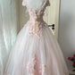 NiceVestidos – Sweet Bride Style: Zartrosa, mit Spitze und Blumenmuster verziertes, kurze Ärmel, bodenlanges Brautkleid NV5813