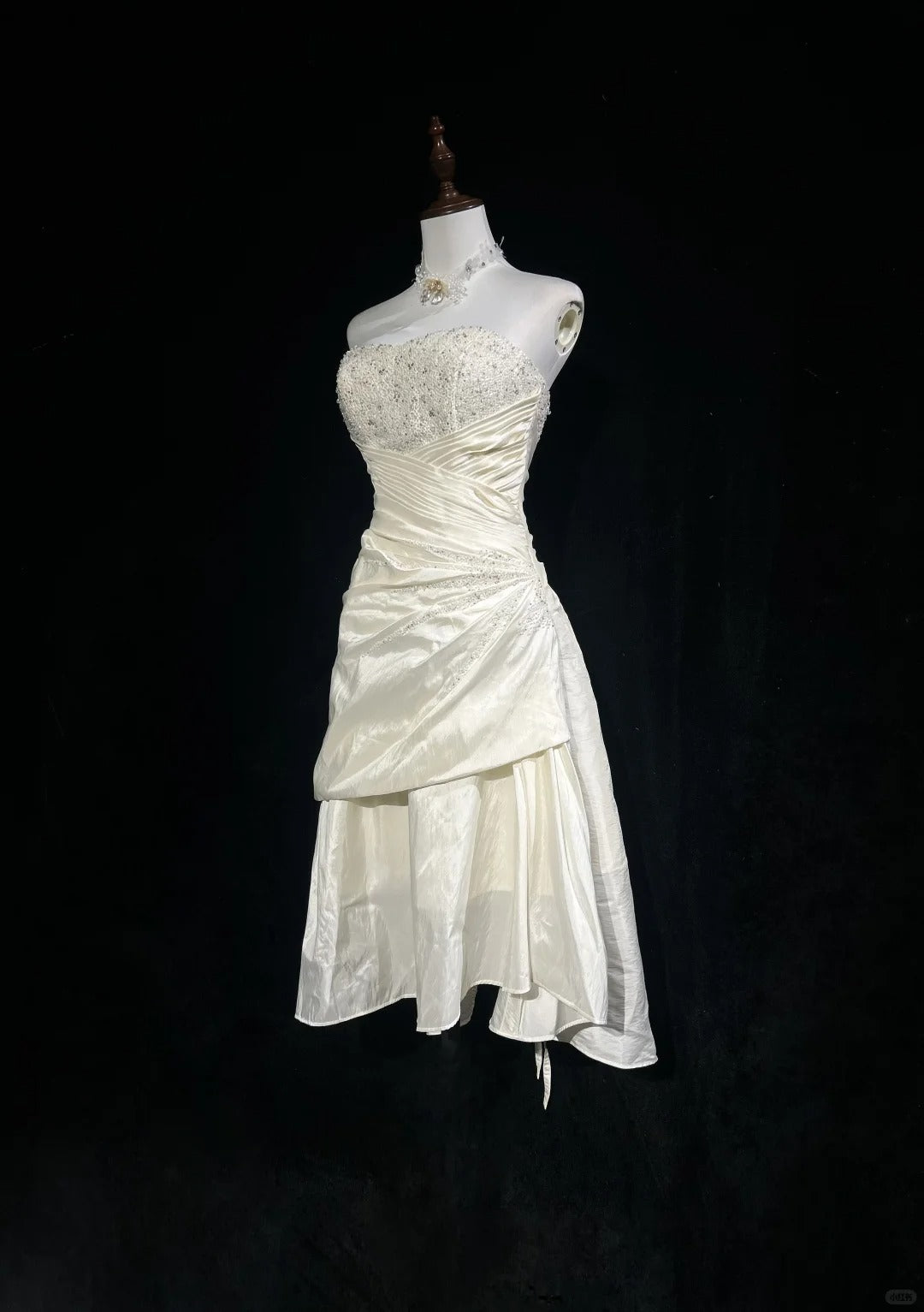 Elfenbeinweißes funkelndes Homecoming-Kleid, exquisites, perlenbesetztes, kurzes Satin-Ballkleid, Abendkleid, nv4382