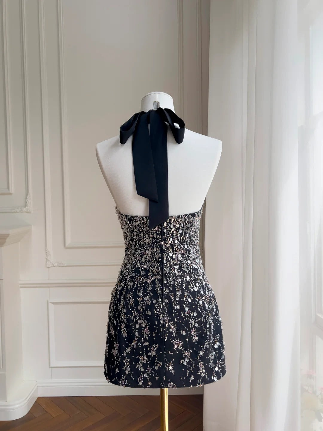 NiceVestidos - Wunderschönes, schwarzes, exquisites, kurzes, formelles Heimkehrkleid mit Perlenbesatz, Hoco-Kleid NV5486