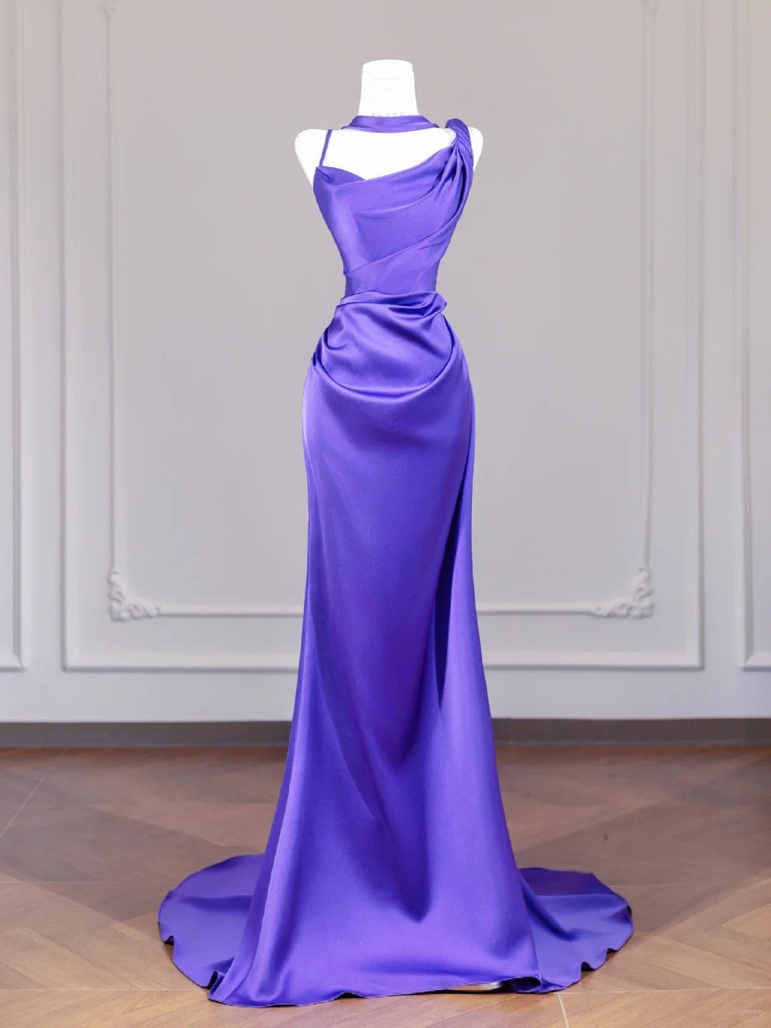 Robe de bal longue en satin violet, élégante et dos nu, nv4964