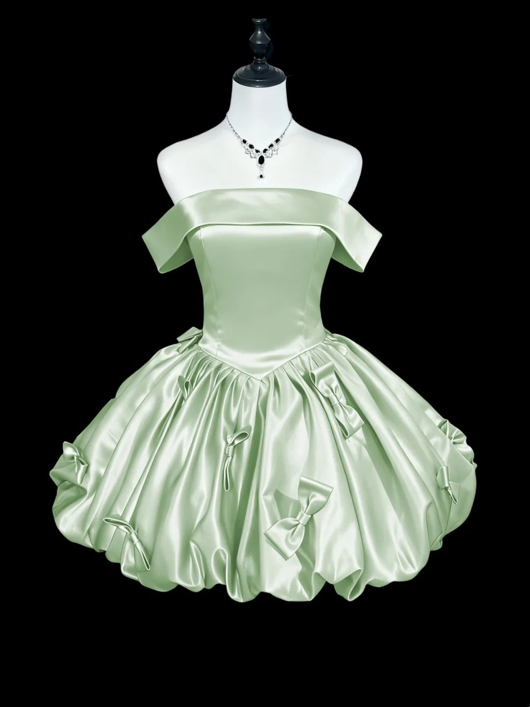 Robe courte en satin tendance pour anniversaire et bal de promo NV6599