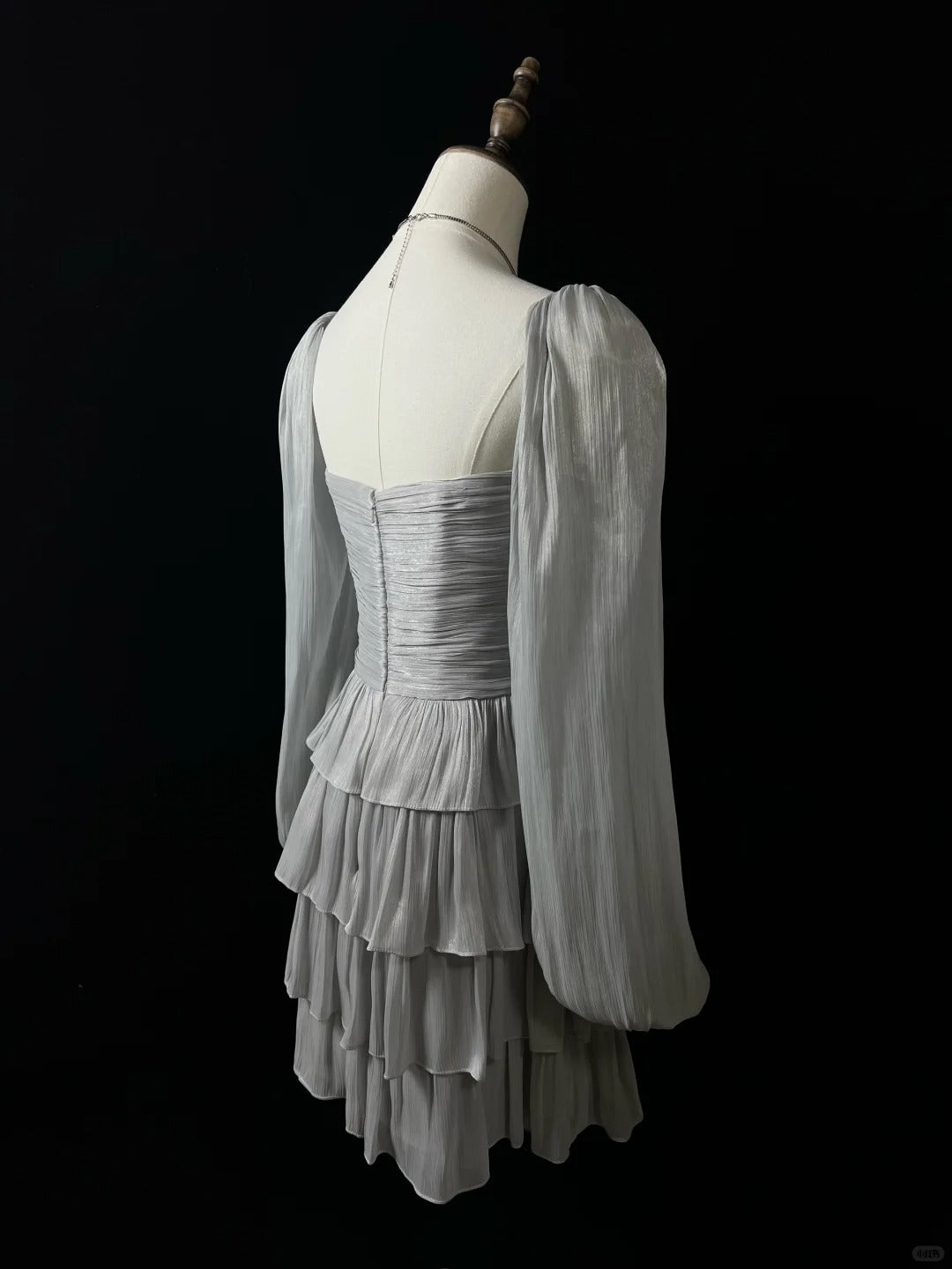 Silbernes süßes kurzes Satin-Heimkehrkleid, Geburtstagskleid, nv4788