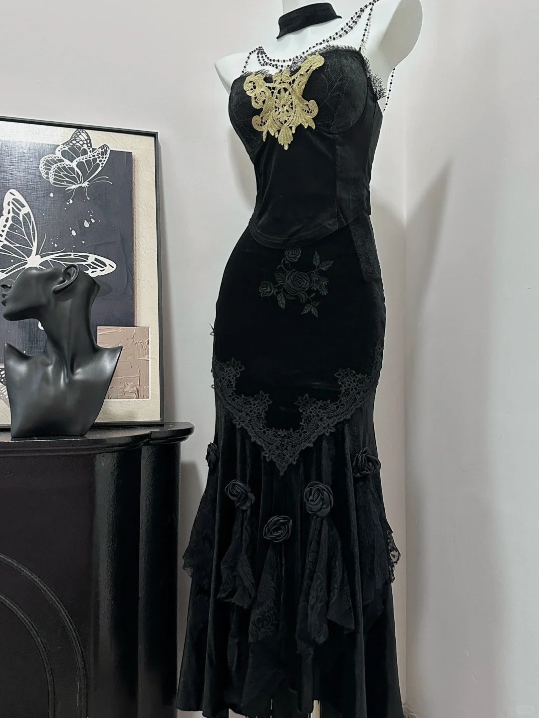 Schwarzes Vintage Elegantes Zartes Perlen Blumenapplikation Langes Samt Ballkleid Abendkleid Geburtstagspartykleid Abschlussballkleid nv4053