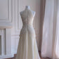 NiceVestidos - Robe longue blanche délicatement perlée, robe de bal de fin d'année NV5943