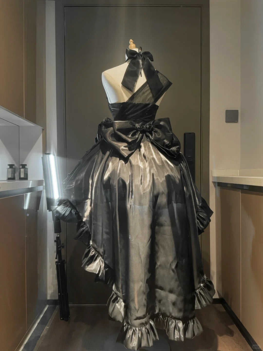 Robe de soirée noire élégante et sexy, courte, asymétrique, en satin, robe de bal, robe d'anniversaire, nv4412