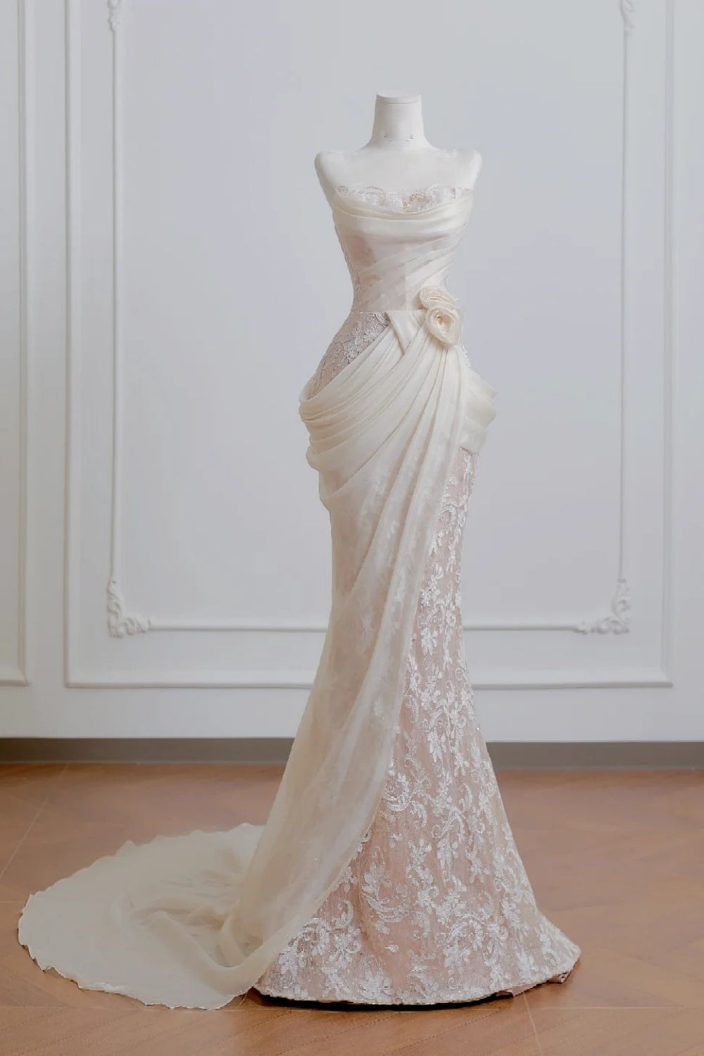 🤍🤍 Robe de mariée longue sirène en dentelle exquise et romantique, référence NV6582
