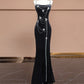 Schwarzes, langes, mit Perlen besetztes Ballkleid aus Schmetterlingssamt, NV5077