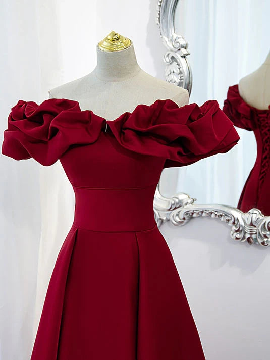 Robe de bal courte en satin à épaules dénudées et coupe A-line rouge bordeaux nv2115