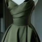 Robe de bal longue en satin vert à col en V et coupe trapèze, robe de soirée longue verte nv1604