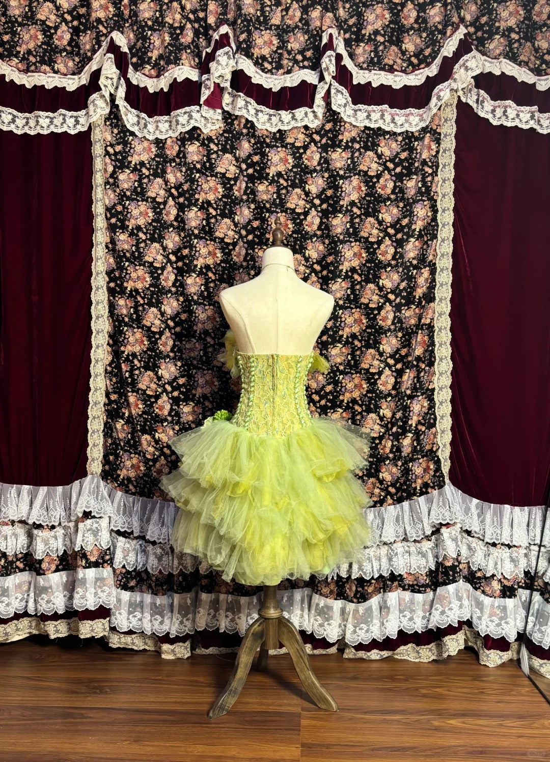 Robe de soirée courte en tulle, élégante et exquise, motif floral et perles, tenue de bal, de soirée, de soirée, nv4012