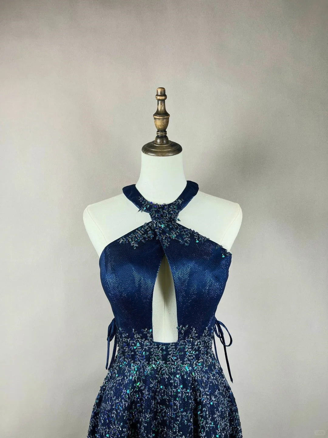 Robe de soirée courte en satin bleu à fleurs et perles, tenue d'anniversaire, nv4490