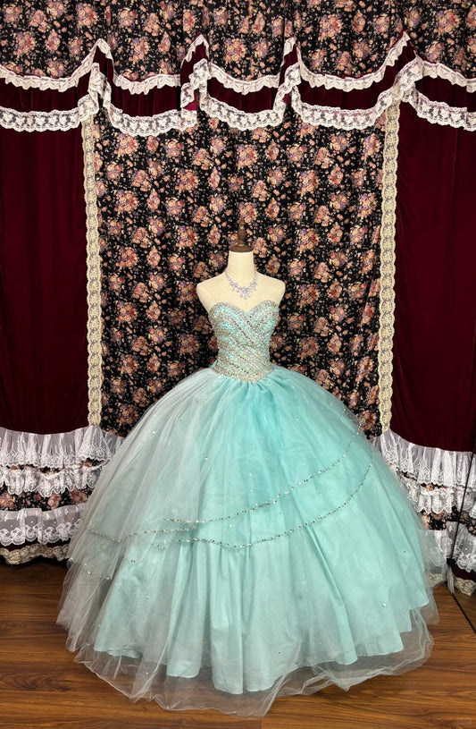 Mintgrünes, perlenbesetztes, langes Ballkleid im Prinzessinnen-Stil aus Tüll, Abendkleid für Quinceanera, NV4648