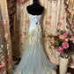 Blau Süßes Elegantes Zartes Blumen Perlen Langes Tüll Meerjungfrau Slim Fit Bodenlanges Schleppendes Ballkleid Abendkleid Partykleid nv4131