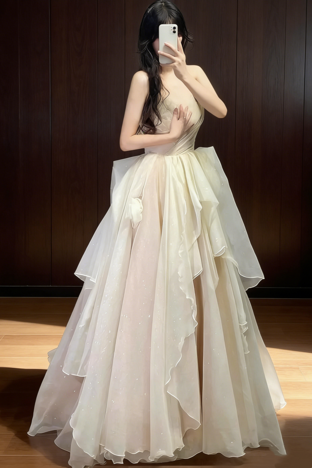 Glitzerndes, trägerloses Tüllkleid NV6750