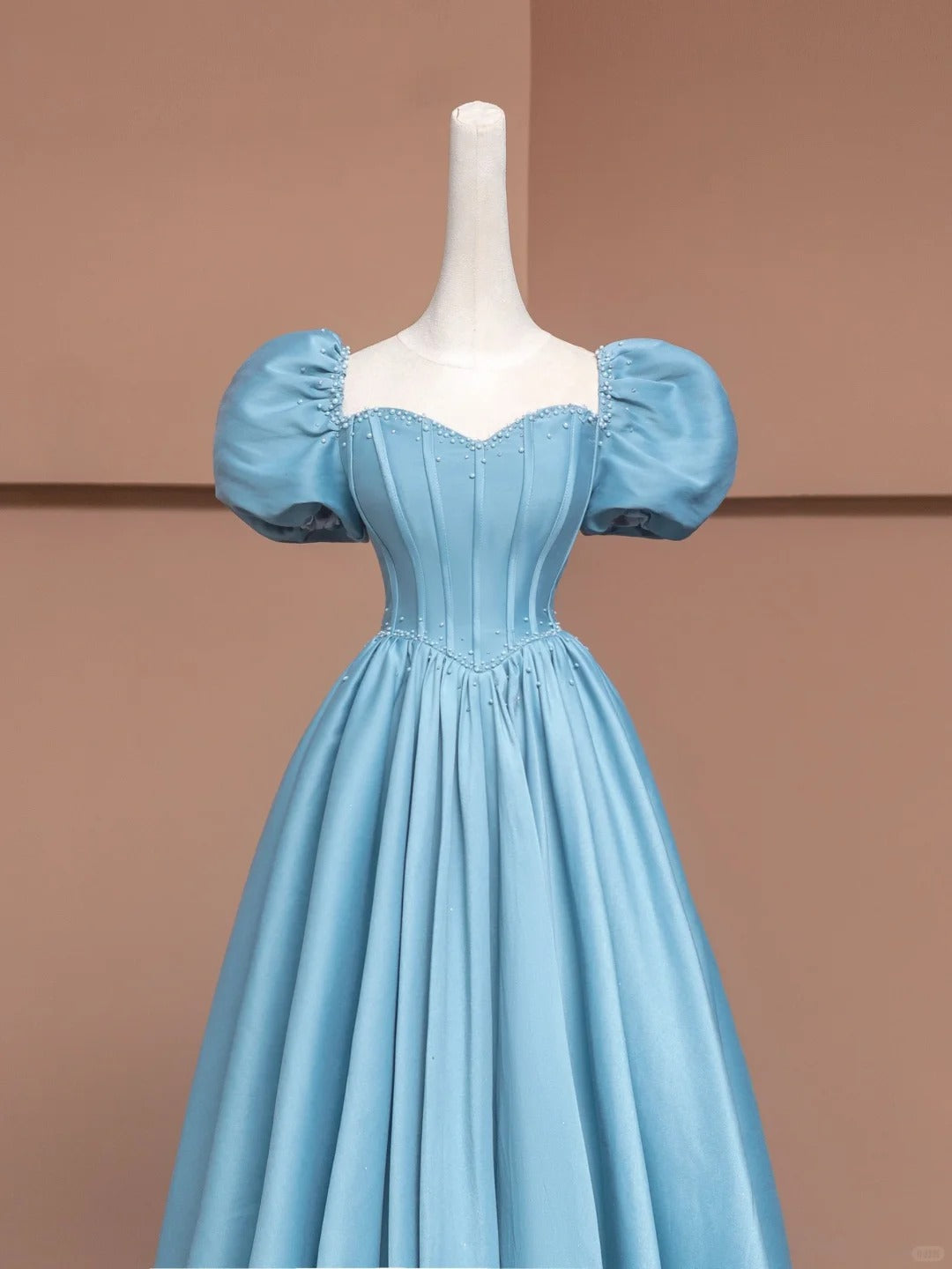 Robe de bal longue en satin bleu délicat et perlé, robe de soirée, robe de soirée, nv4731