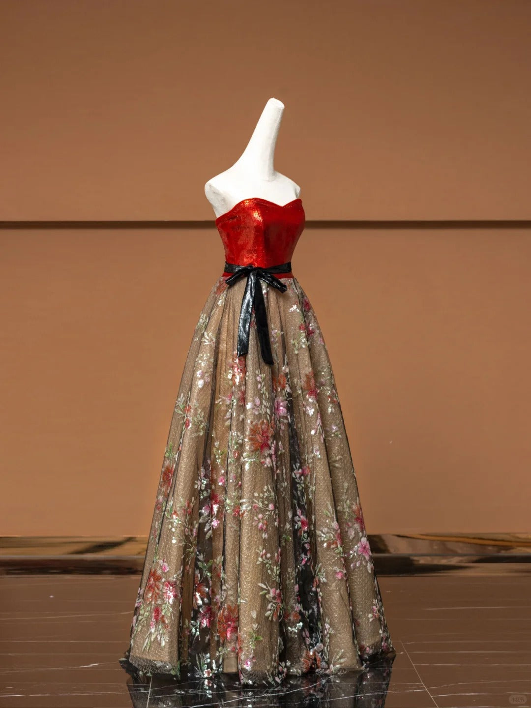 Rotes Tube-Top mit Blumenmuster, elegant, modisch, lang, Tüll, Ballkleid, Abendkleid, Partykleid, NV4746