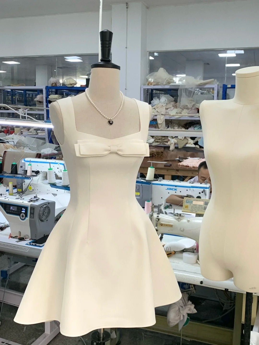 Robe de bal courte rouge/rose/blanche à nœud papillon, robe de soirée, robe d'anniversaire, nv4514