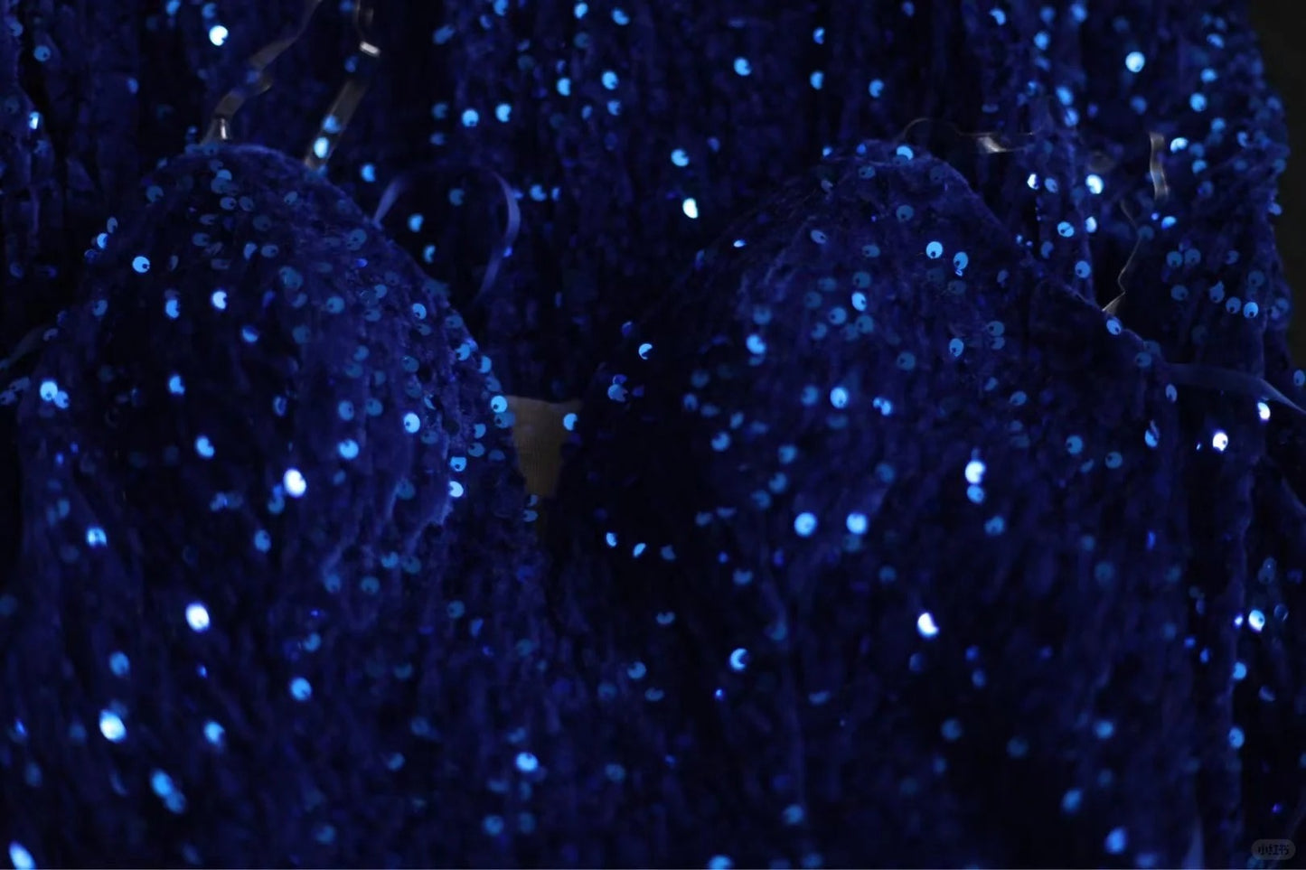 Robe de soirée élégante en velours bleu royal, longue, plissée, à paillettes, perlée, style sirène, queue de poisson, longueur au sol, robe de bal, robe de soirée, robe de mariée, nv4123