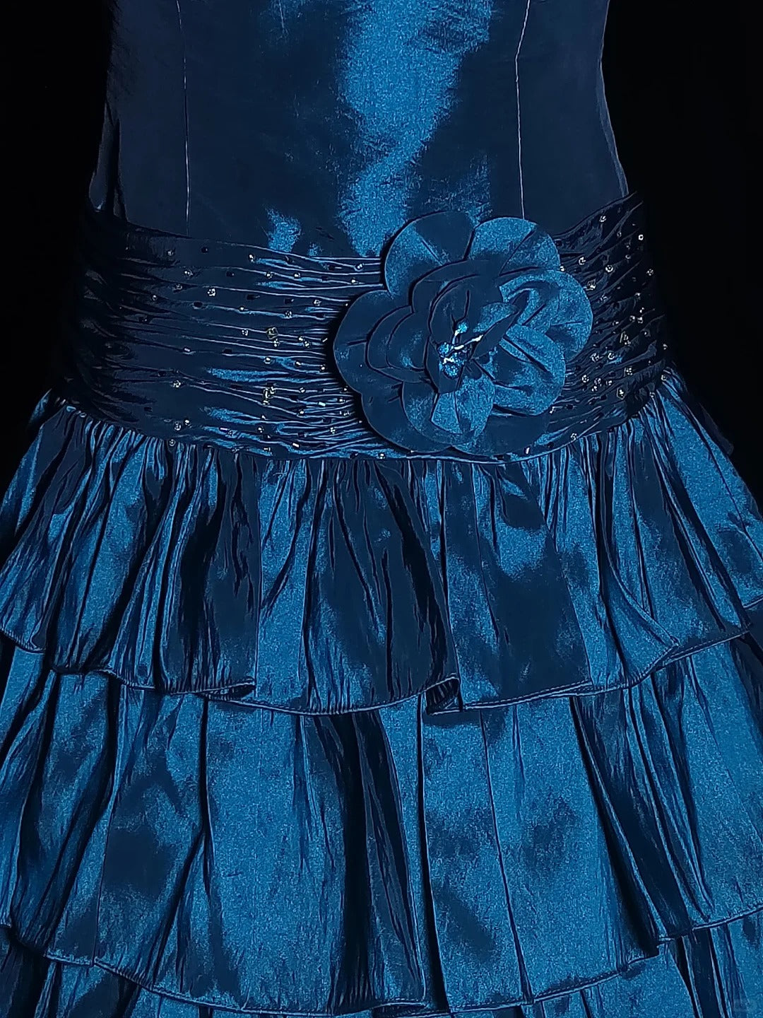 Marineblaues, modisches, schlichtes, kurzes Satin-Heimkehrkleid, Geburtstagskleid, NV5239