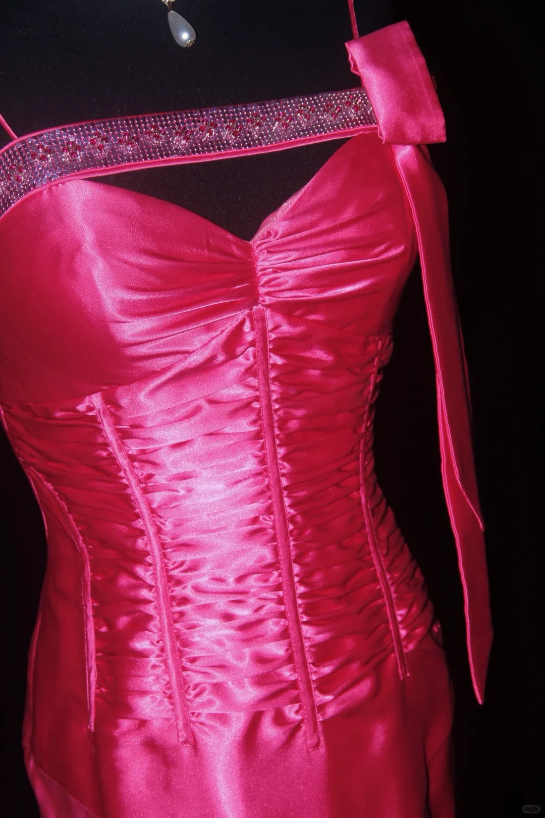 Robe de soirée longue en satin rose rouge Barbie Princess Fashion, épaules dénudées, dos nu, nv5205