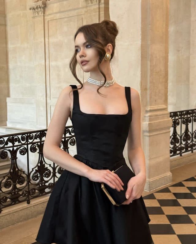 Schwarzes sexy Liebling süßes klassisches kleines schwarzes Kleid A-Linie Hosenträger schwarzes kurzes Mini Homecoming-Kleid Geburtstagspartykleid Abendkleid nv2541