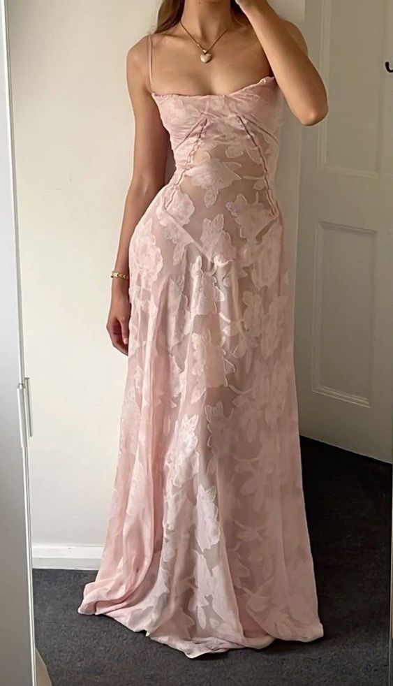 Robe de soirée élégante à bretelles spaghetti et sirène sans manches en dentelle rose nv1790