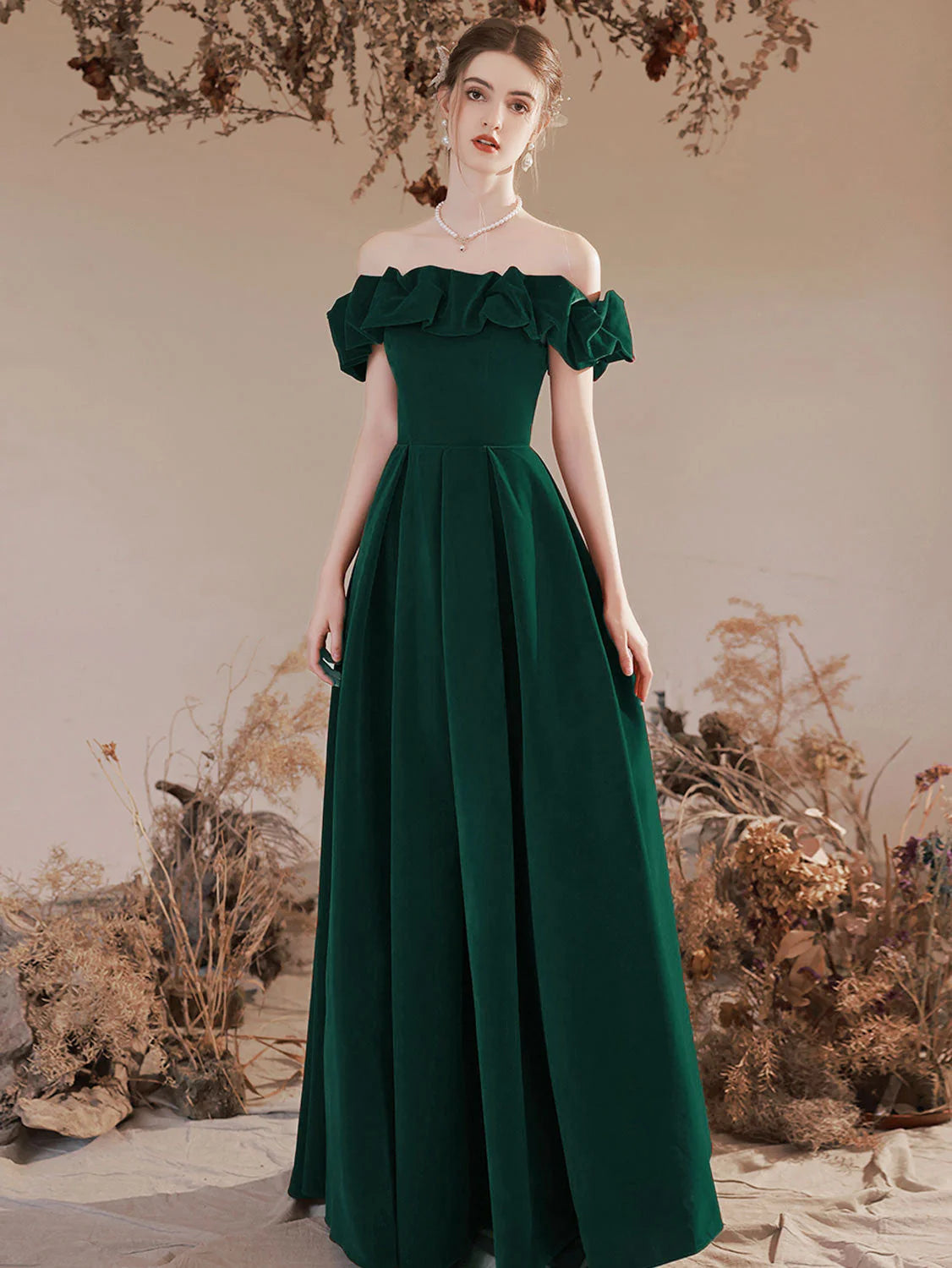Robe de bal longue en velours vert à épaules dénudées, robe de soirée formelle verte nv1735