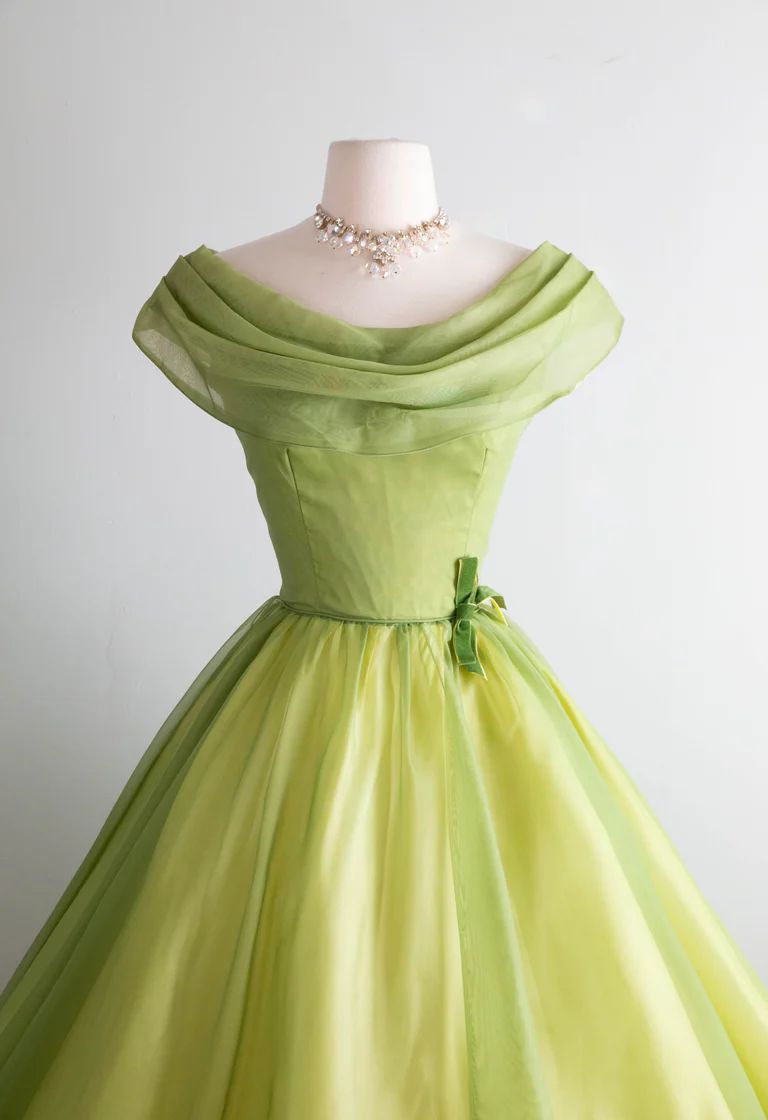 NiceVestidos - Grünes Chiffon-Kurzes Homecoming-Kleid Partykleid nv5527