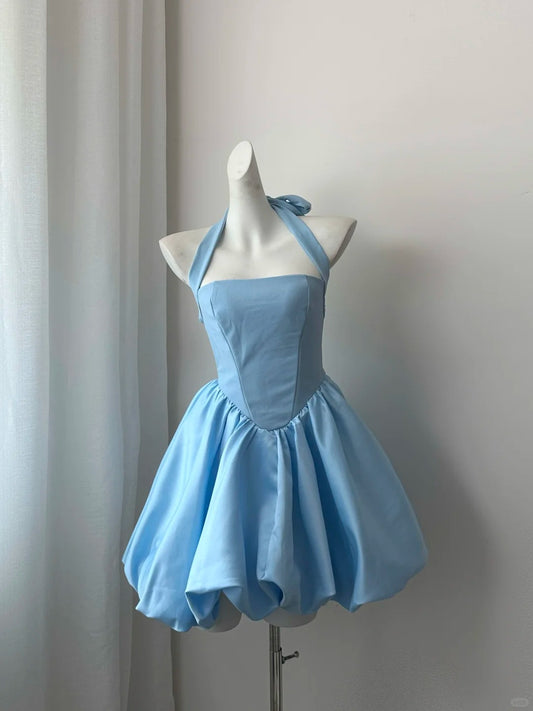 NiceVestidos – Kurzes blaues Satin-Heimkehrkleid Nv5609