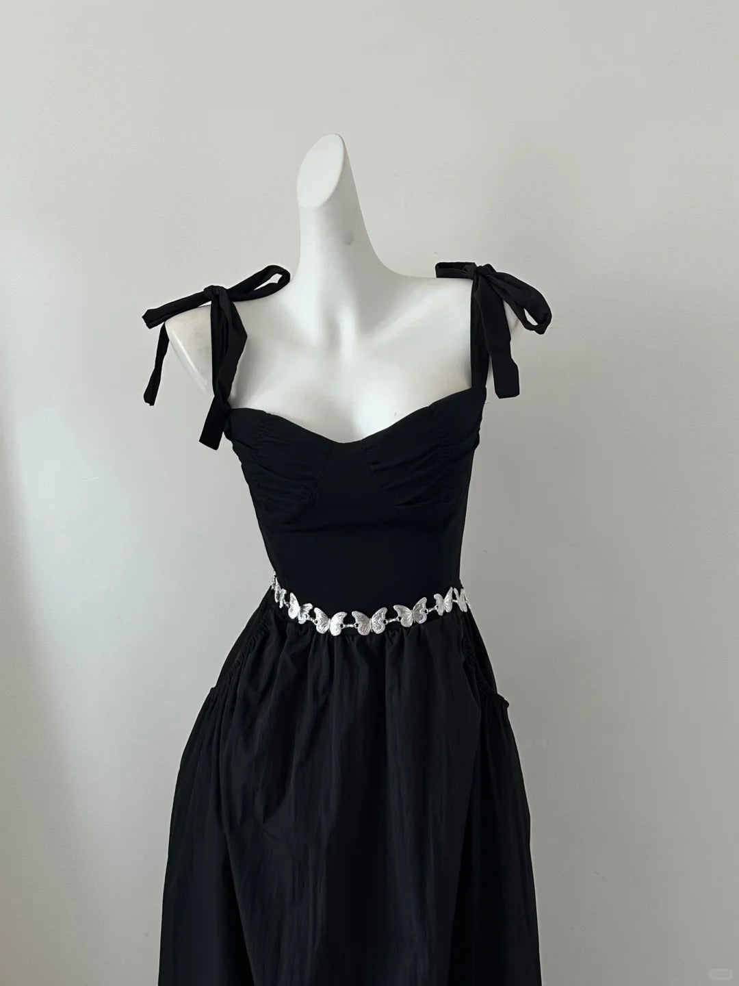 Robe de soirée longue en satin avec nœud noir et élégante robe de bal nv4180