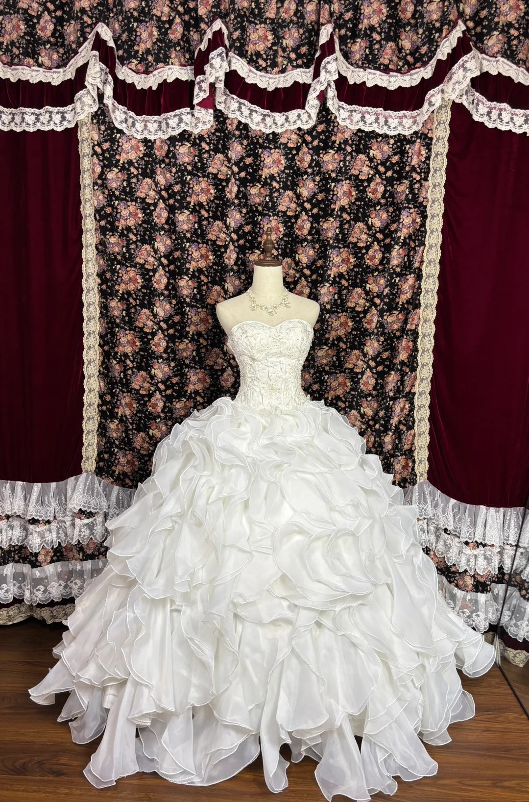 Robe de mariée élégante et longue, robe de soirée, robe de bal, robe de mariée ...
