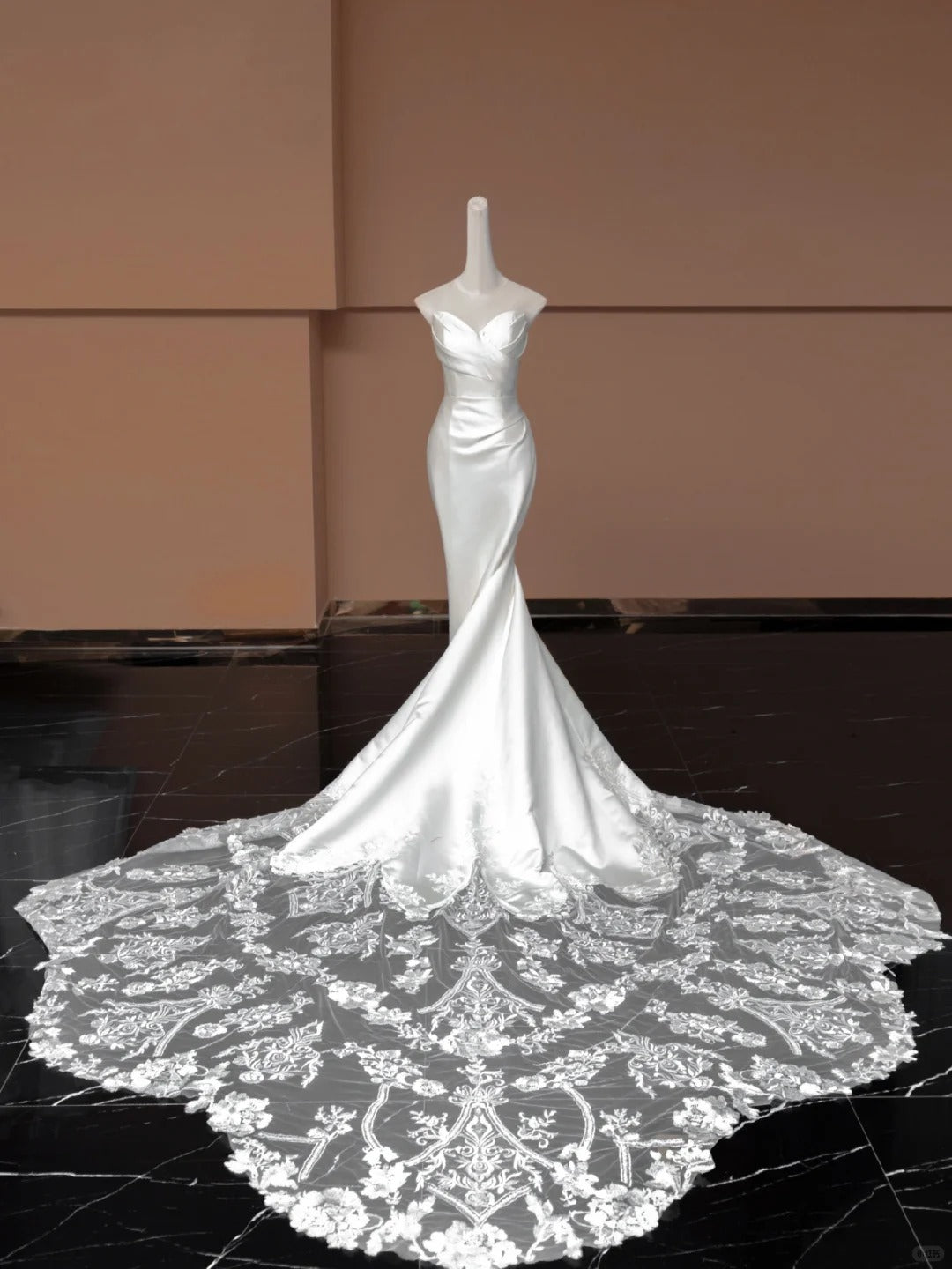 Robe de soirée longue blanche élégante en satin et dentelle, coupe sirène, coupe slim, robe de bal, robe de soirée, robe de mariée, nv4742