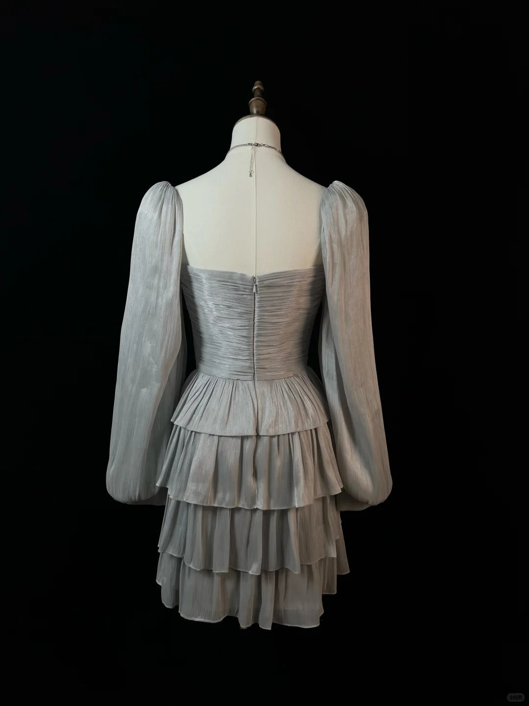 Silbernes süßes kurzes Satin-Heimkehrkleid, Geburtstagskleid, nv4788