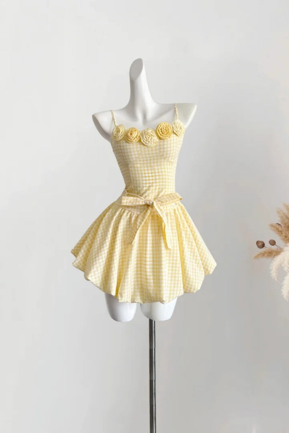 Robe de soirée courte en mousseline de soie à fleurs noires, robe de soirée d'anniversaire nv5270