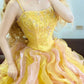 Langes Ballkleid aus Tüll mit gelbem Perlenverzierung und Farbverlauf im Prinzessinnenstil. nv5079