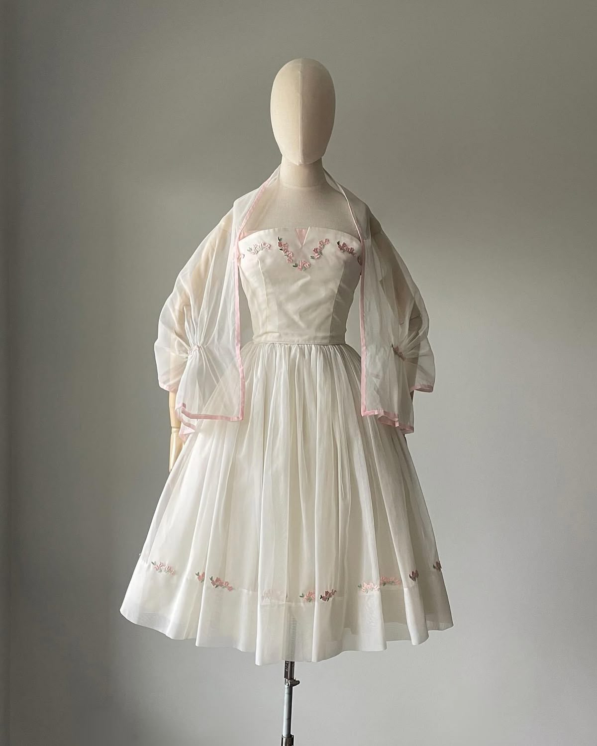 Robe de soirée courte élégante en tulle à fleurs, robe d'anniversaire, nv5508