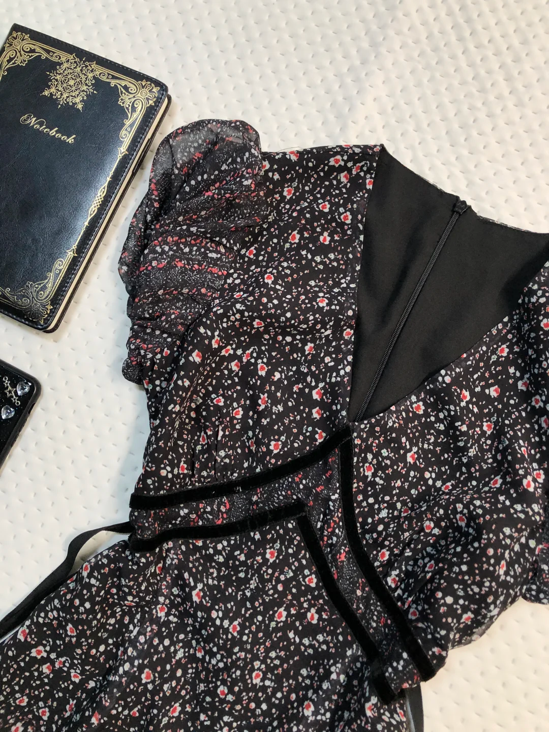 Black Floral Print Short Homecoming Dress V Neck Puff Sleeve Velvet Trim Lace Hem Vintage Cocktail Gown  NV6915