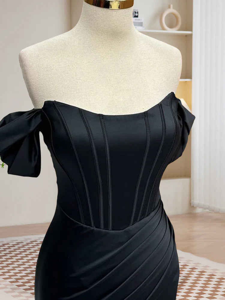 Robe de soirée longue noire en satin à épaules dénudées et style sirène nv1609